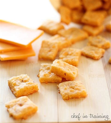 Homemade Cheese Crackers recipe | Chefthisup