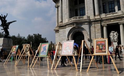 Campesinos Regresan A Bellas Artes A Protestar Contra Pintura De Zapata Gay