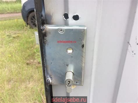 Установка калитки в забор из профлиста | Сделай Себе