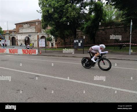 Ciclistas Durante El Ensayo Individual En El Giro D Italia En La