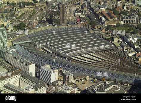 Waterloo station london roof hi-res stock photography and images - Alamy