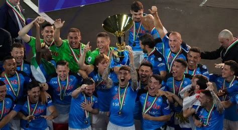 lorenzo   napoli player  lift serie  trophy   years
