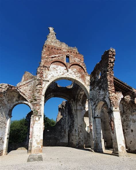 L Abbazia Di Santeustachio