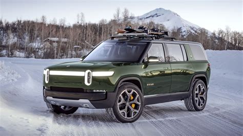 Electric vehicle startup Rivian hauls in a $1.3 billion fundraising round