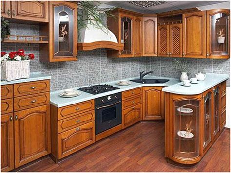 Угловой кухонный гарнитур: планировка, примеры и фото