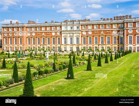 Hampton Court Palace South Front And Privy Garden London England Uk Gb