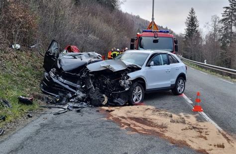 Jougne RN57 un accident fait deux blessés graves et provoque de gros