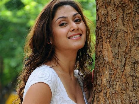 Silver Screen Hot Images MANJARI FADNIS HOT IMAGES
