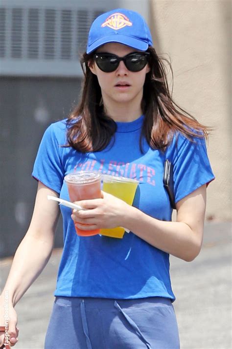 Alexandra Daddario Alexandradaddario Nude The Fappening Photo 13146 FappeningBook