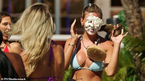 Love Island SPOILER SNOG MARRY PIE Returns Despite Previously