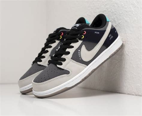Кроссовки Nike SB Dunk Low grey-white suede в Москве - купить по низкой ...