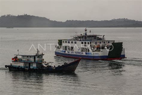 Penyesuain Tarif Kapal Roro Di Kepri Antara Foto