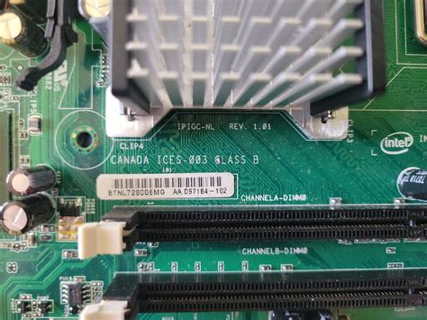 Intel D945GCNL Desktop Board LGA775 Socket Motherboard D97184-102 w/ I ...