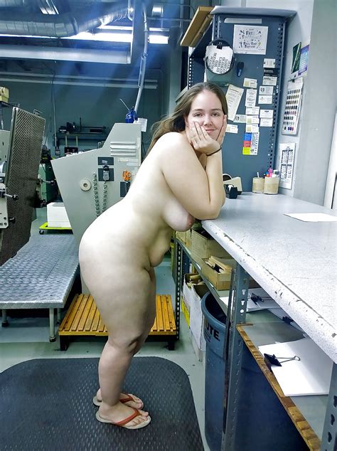 Amature In Usa She Are Nude On Work Photo X Vid