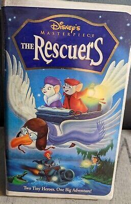 Disney Masterpiece The Rescuers VHS Movie 1977 Vintage Clam Case 14793