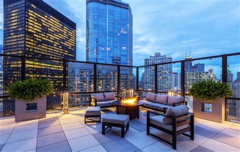 Wyndham Grand Chicago Riverfront - Compare Deals