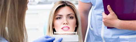 How To Quickly And Effectively Revamp Your Smile Using Dental Veneers