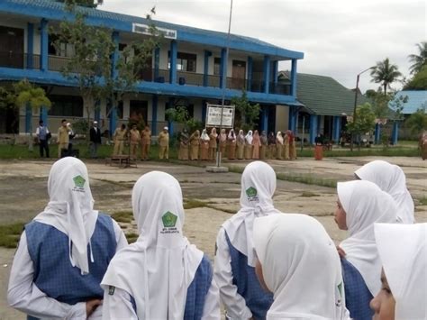 Upacara Bendera Kepala Mts Annur Tumbuhkan Nilai Nilai Kebangsaan Dan