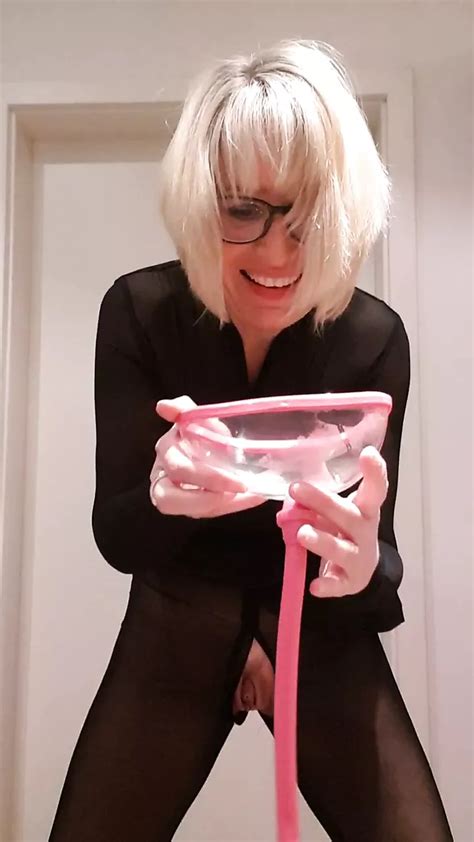 Squirt Drinking Moaning Amateur Porn Feat Julieeroticdress Xhamster