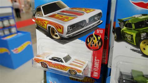 Hot Wheels Gigazine