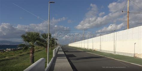 Reggio Calabria Degrado E Fogna A Cielo Aperto Nellincompiuto Parco