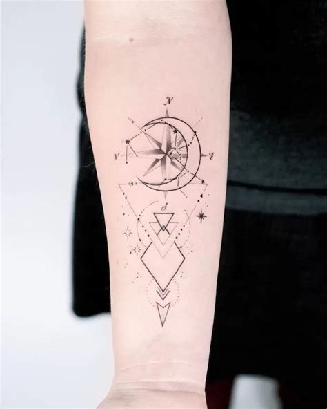 52 Beautiful Compass Tattoos With Meaning