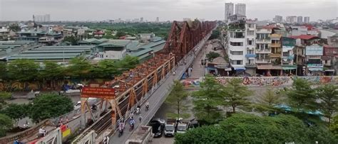 Hanoi Train Street Tour is the best for the old Quarter walk and train street