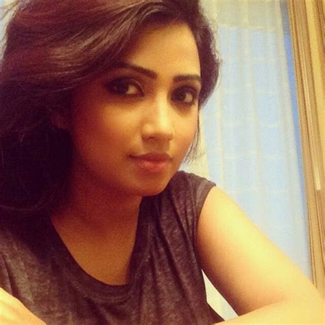 Shreya Ghoshal Most Beautiful Indian Actress Shreya Ghoshal Hot Desi Beauty