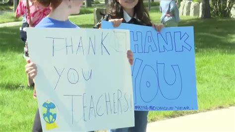 Helena Middle School Hosts Train Parade