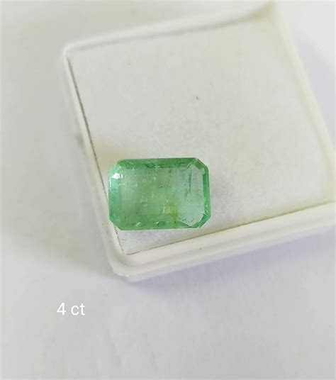 Green Natural Emerald Panna Octogan Shape Gemstone For Jewellery