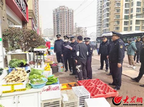 市北区海伦路街道开展“治乱靓街”整治行动稿件中转站青岛大众网