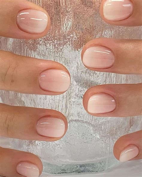 26 Best Minimalist Nail Design Ideas For Wedding Minimalist Gel Manicure