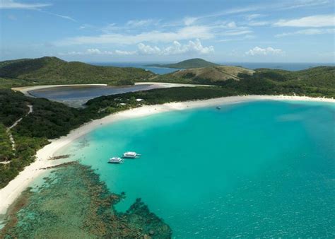 Culebra Snorkeling and Beach Tour - SALTours