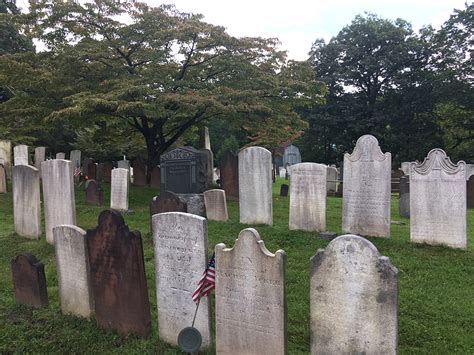 Visiting The Sleepy Hollow Cemetery - oddball era