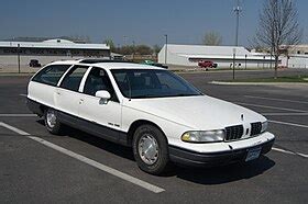 Oldsmobile Custom Cruiser - Wikipedia