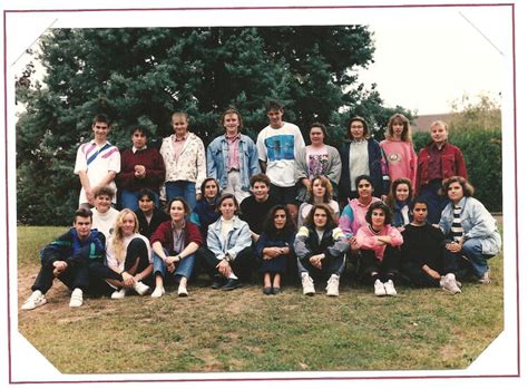 Photo de classe 1 ERE BEP CAP CAS de 1991 Lycée Ronsard Copains d avant