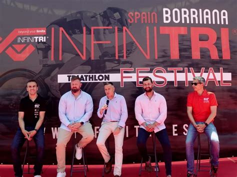 Burriana celebra la tercera edición del Infinitri Triathlon Festival