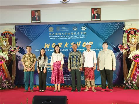 TCI Fakultas Pariwisata Unud Gelar Workshop Kaligrafi China Dan Bali