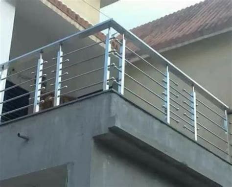 Simple Stainless Steel Balcony Grills For Home At Feet In Ahmedabad