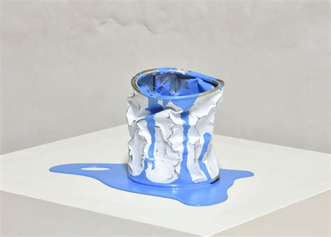 Le Vieux Pot De Peinture Bleu Par Yannick Bouillault Acheter De L Art