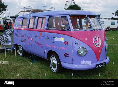 Pink Vw Camper Hi Res Stock Photography And Images Alamy