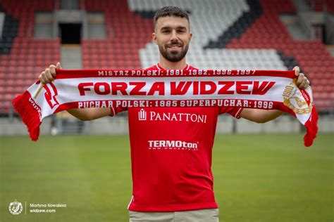 Kreshnik Hajrazi Oficjalnie Pi Karzem Widzewa Dzki Sport