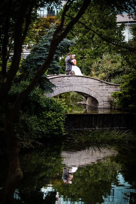 Anne TJ Chateau Des Charmes Winery Wedding Photography Niagara