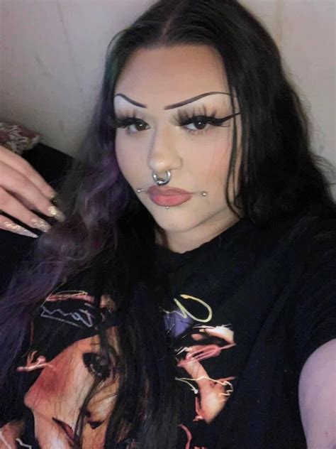 Thick Goth Slut Rslootexpo