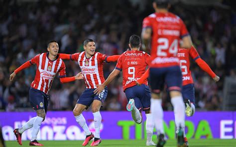 Resumen Del Partido Pumas Vs Chivas Goles Mediotiempo