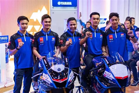 Tim Balap Yamaha Racing Indonesia Yri Resmi Dikenalkan Aldi Satya