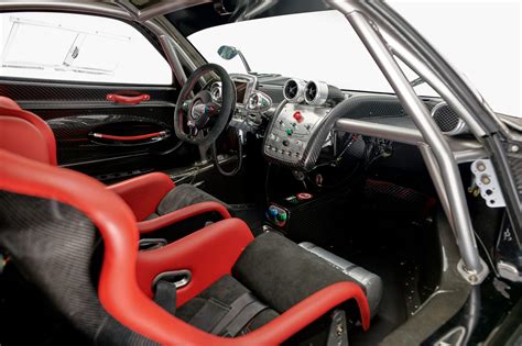 Pagani Zonda Interior