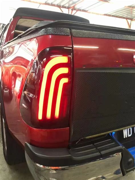 Car Accessories Rear Lamp Led Tail Lamp Rear Light For Hilux Revo 2015