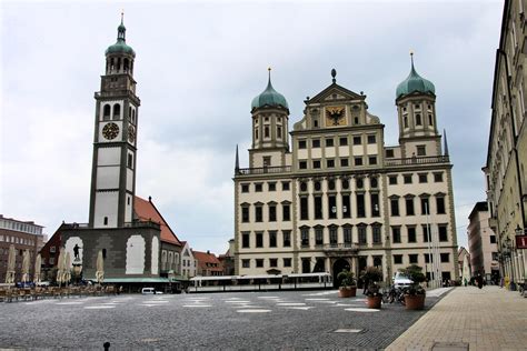 Marktplatz Mit Rathaus Und Perlachturm Augsburg Das Rath Flickr