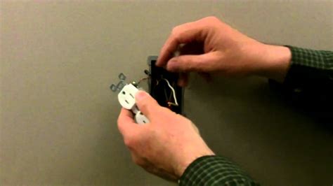 Pass And Seymour How To Install The Usb Charger With Tamper Resistant Outlet Youtube